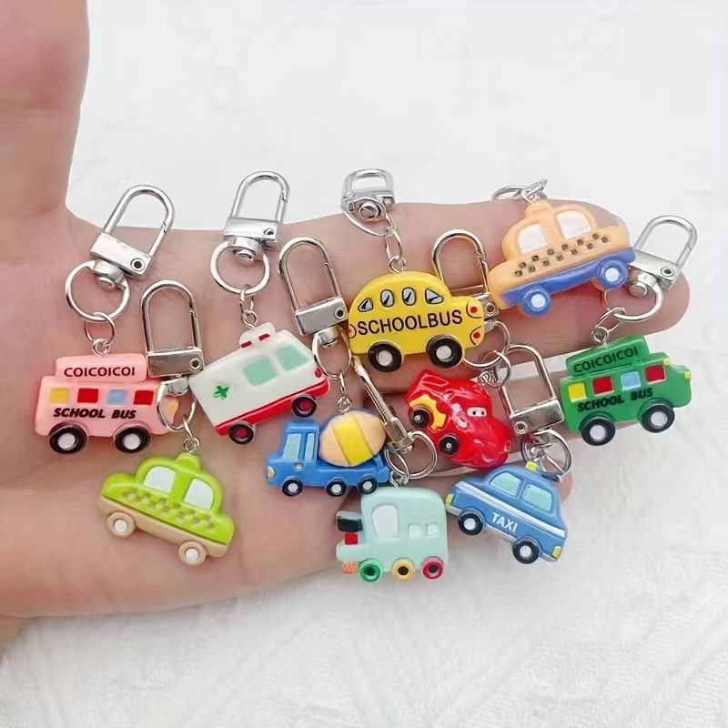 Phone Accessories For Car - 10 Stück Cartoon-Autoschlüsselanhänger aus Kunstharz, geeignet