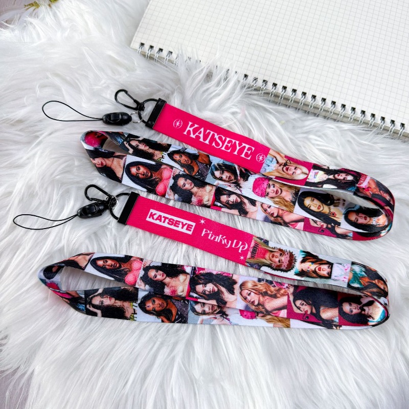 KATSEYE Anime Handy-Schlüsselb – Phone Accessories Cute Bewertung und Preis